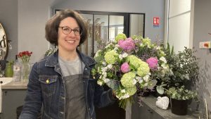 Lire la suite à propos de l’article Oriane : la passion innée d’aimer les fleurs